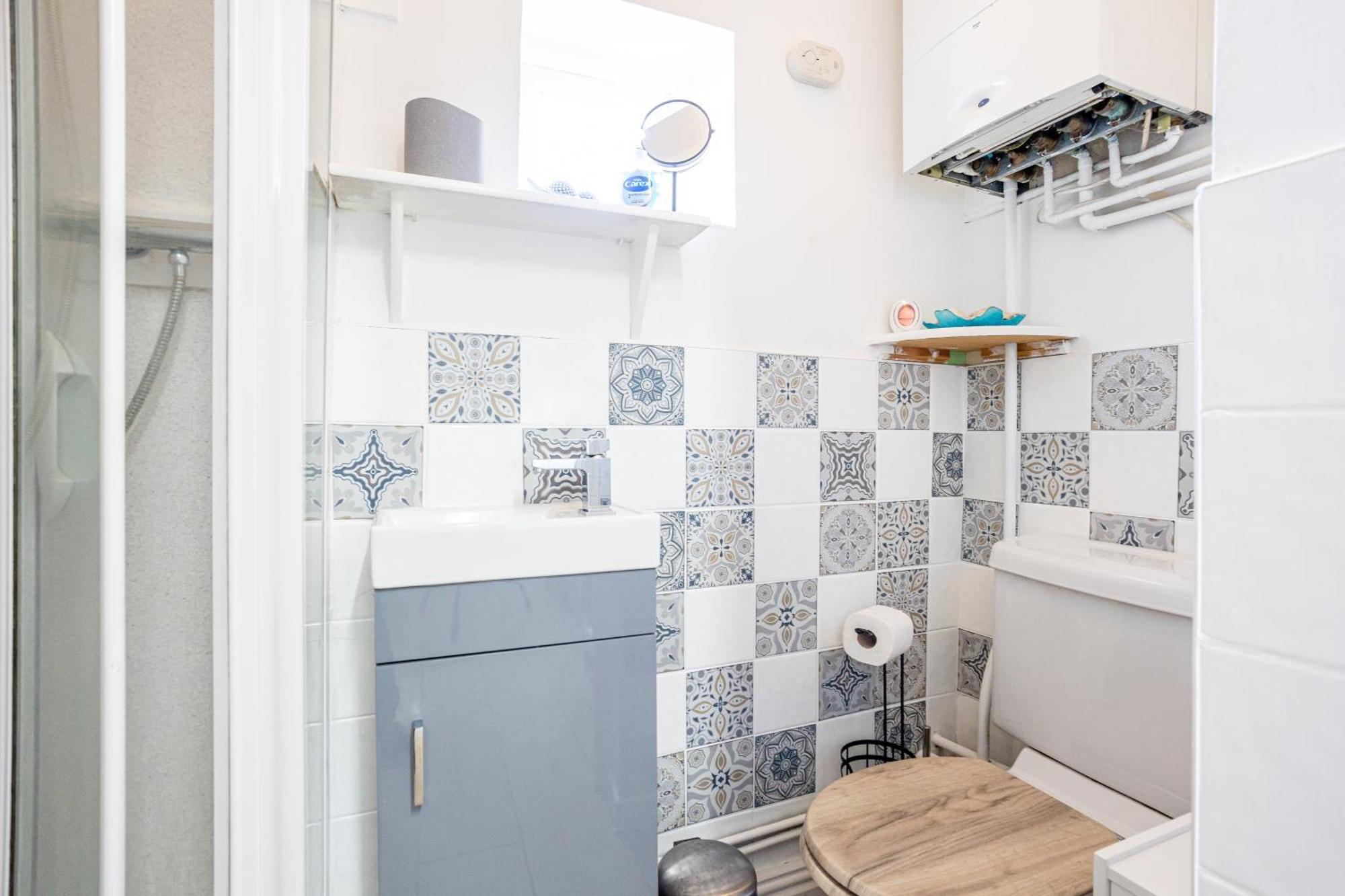 Coronation House By Yourstays - 3 Bedroom House In Newcastle-Under-Lyme Stoke-on-Trent Exteriör bild
